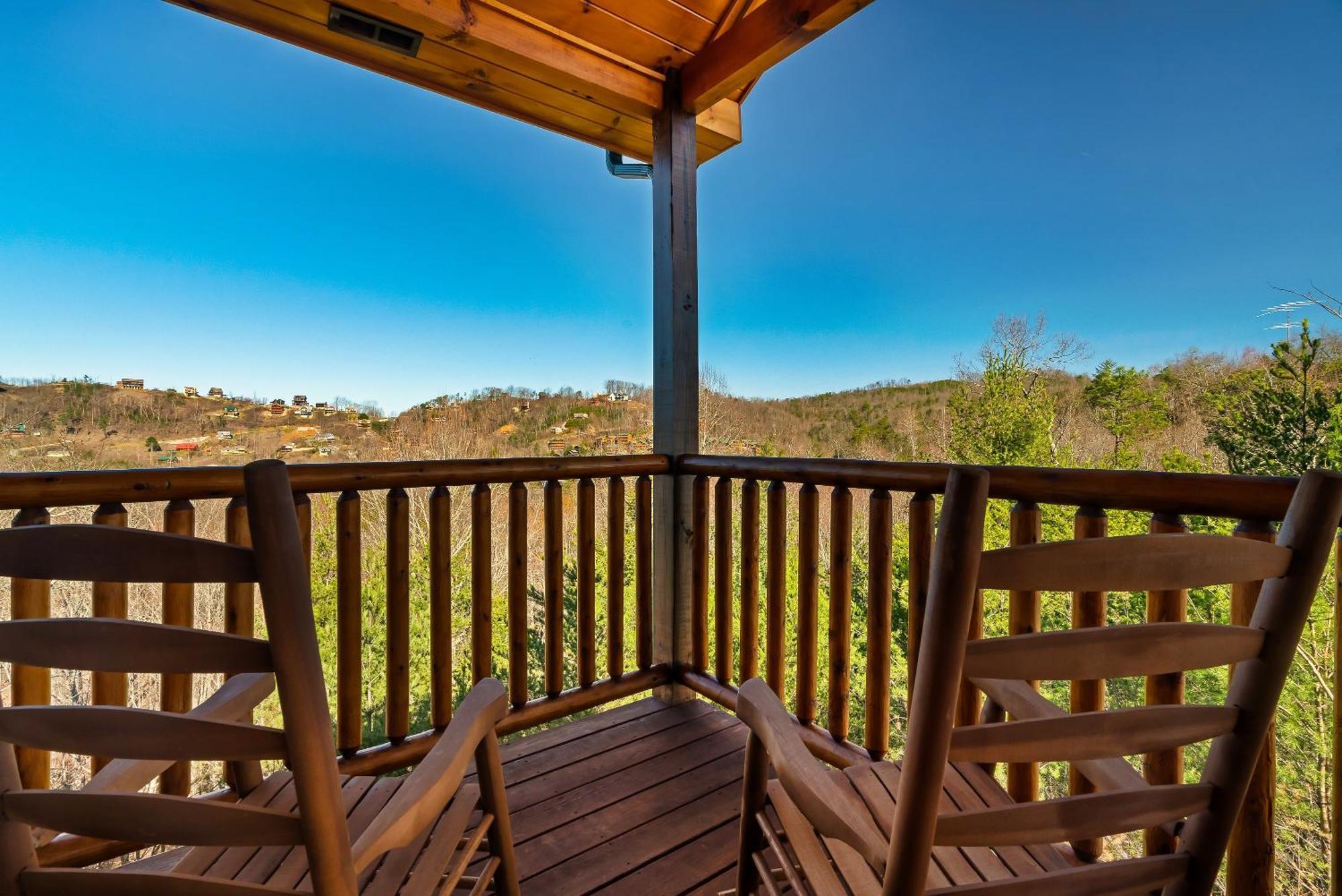 Full Equipped Cabin With A Pool And Game Room Smokies Views Гатлинбург Экстерьер фото