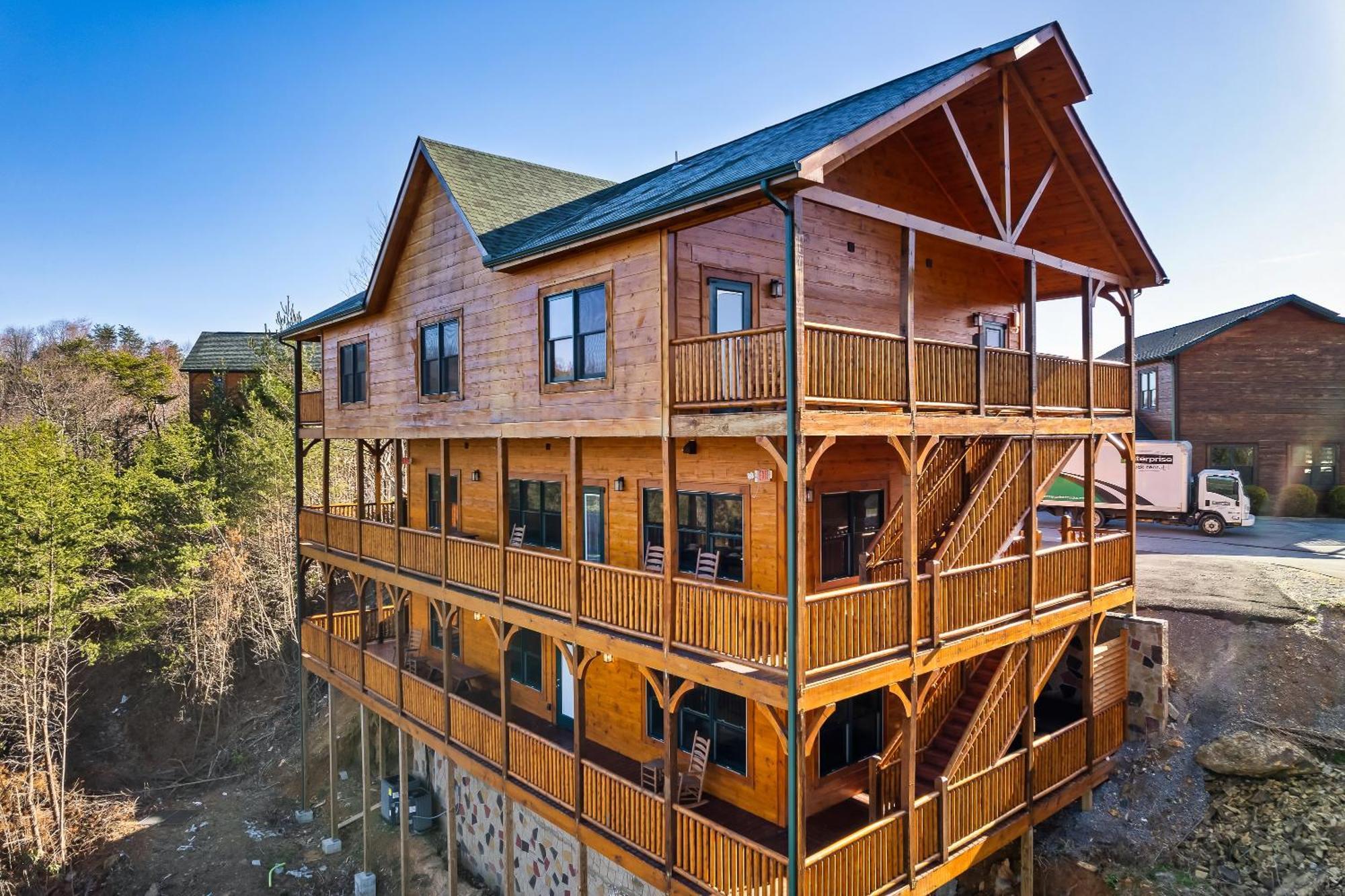 Full Equipped Cabin With A Pool And Game Room Smokies Views Гатлинбург Экстерьер фото